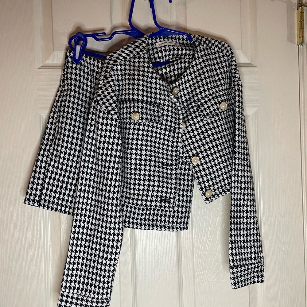 SHEIN Black and White Houndstooth Skirt and Blazer Set